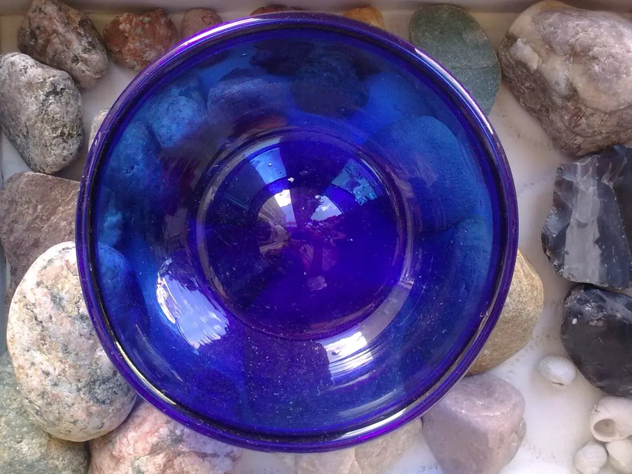 Billede 10 - Skål på D' i lyseblå med flæser & facetter