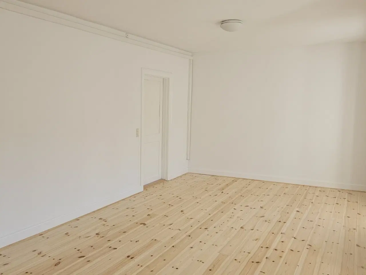 Billede 5 - Latinerkvarteret. Lyst kontorlokale i Storkøbenhavn. tæt på offentlig transport.