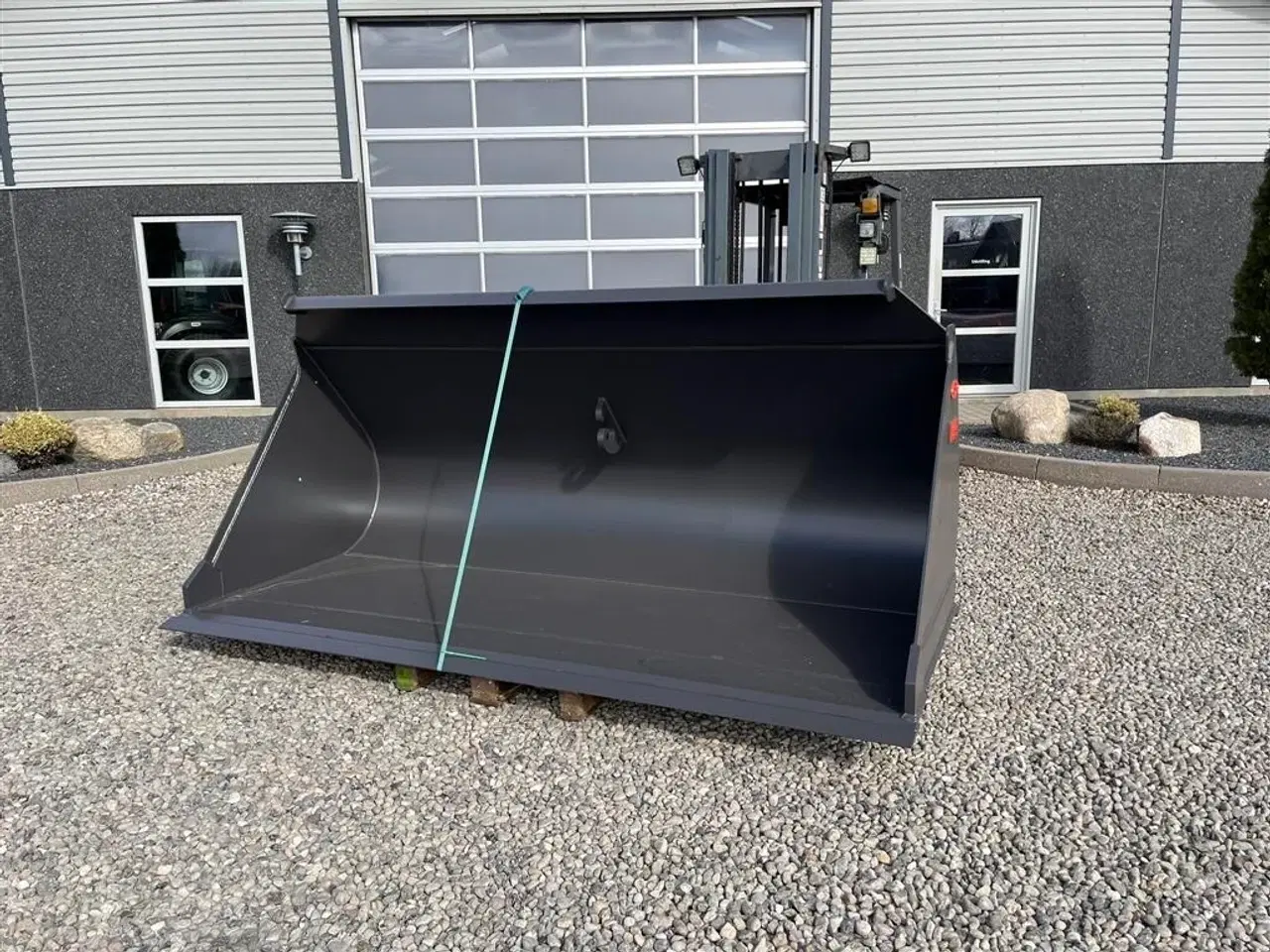 Billede 7 - JST Skovl 3.4m3 med volvoskifte og 3m bred. NY SKOVL. Den er opbygget efter alle kunstens regler