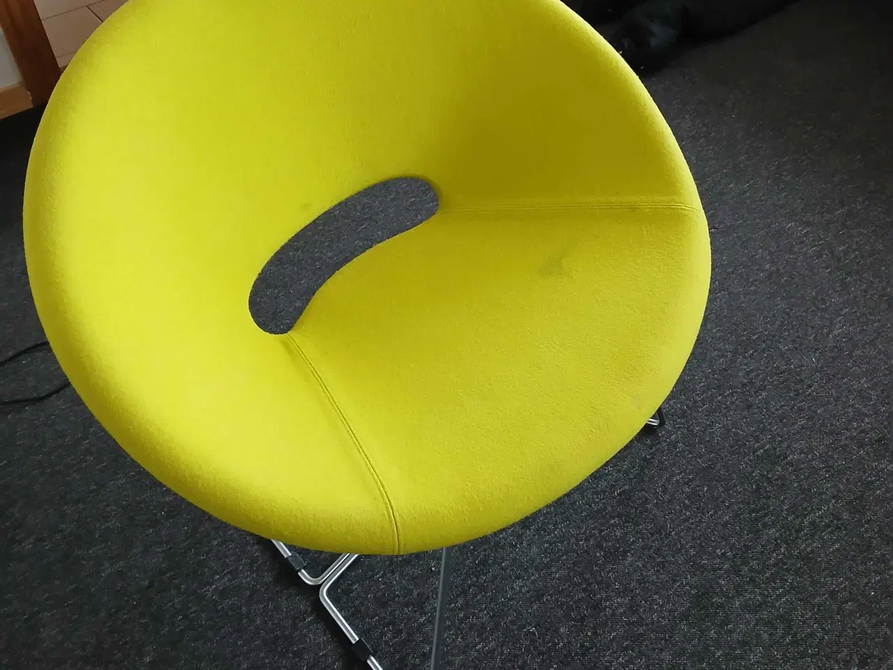 Billede 3 - Neongrøn designer stole sælges