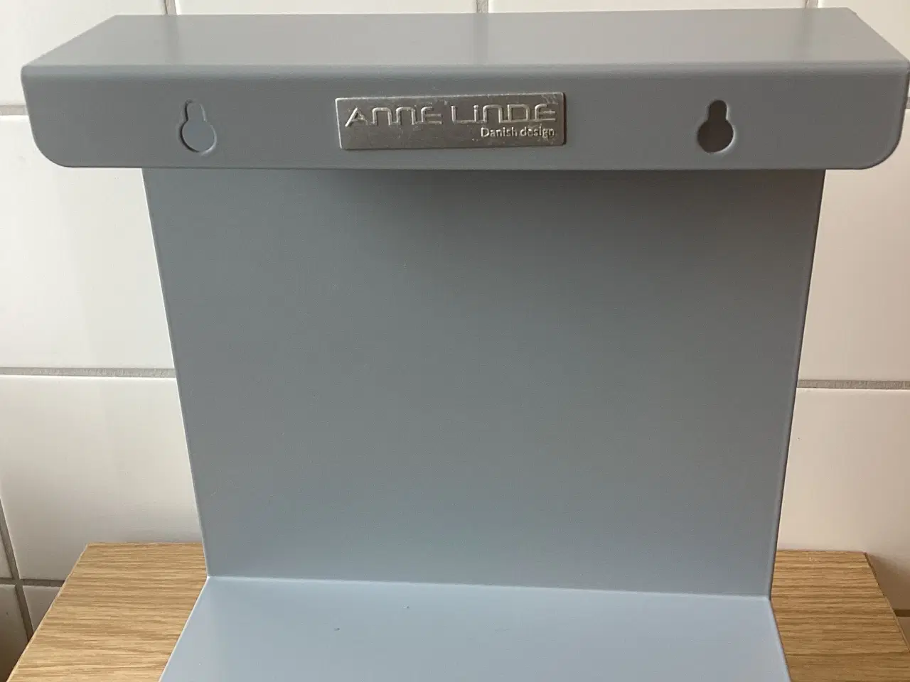 Billede 4 - Flotte metal hylder Anne Linde design