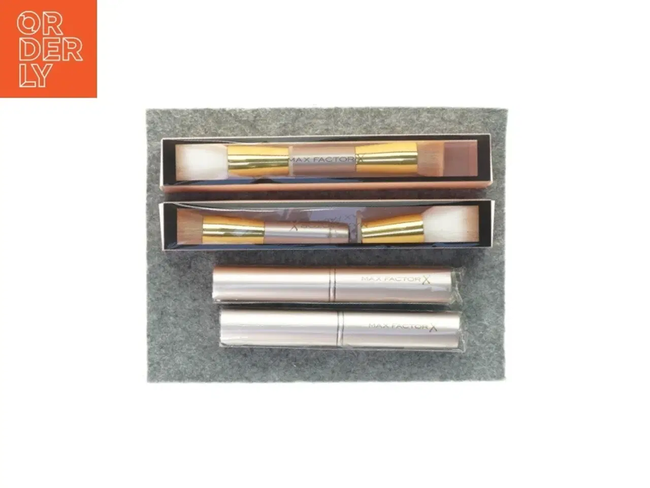 Billede 1 - Makeup børster fra Max Factor (str. 15 centimeter og 21 centimeter)