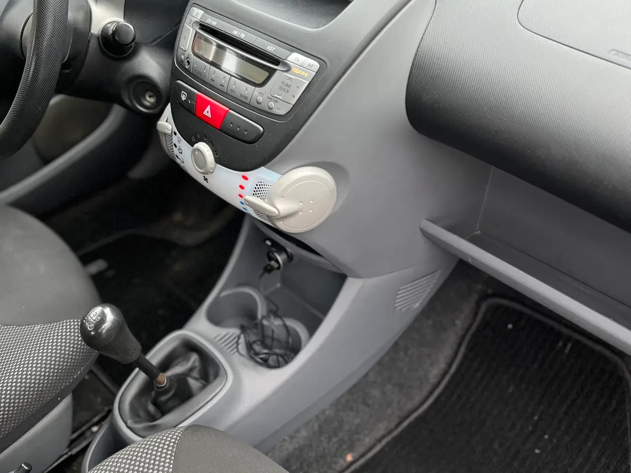 Billede 5 - Toyota Aygo 5-dørs Km 122000. Nysynet