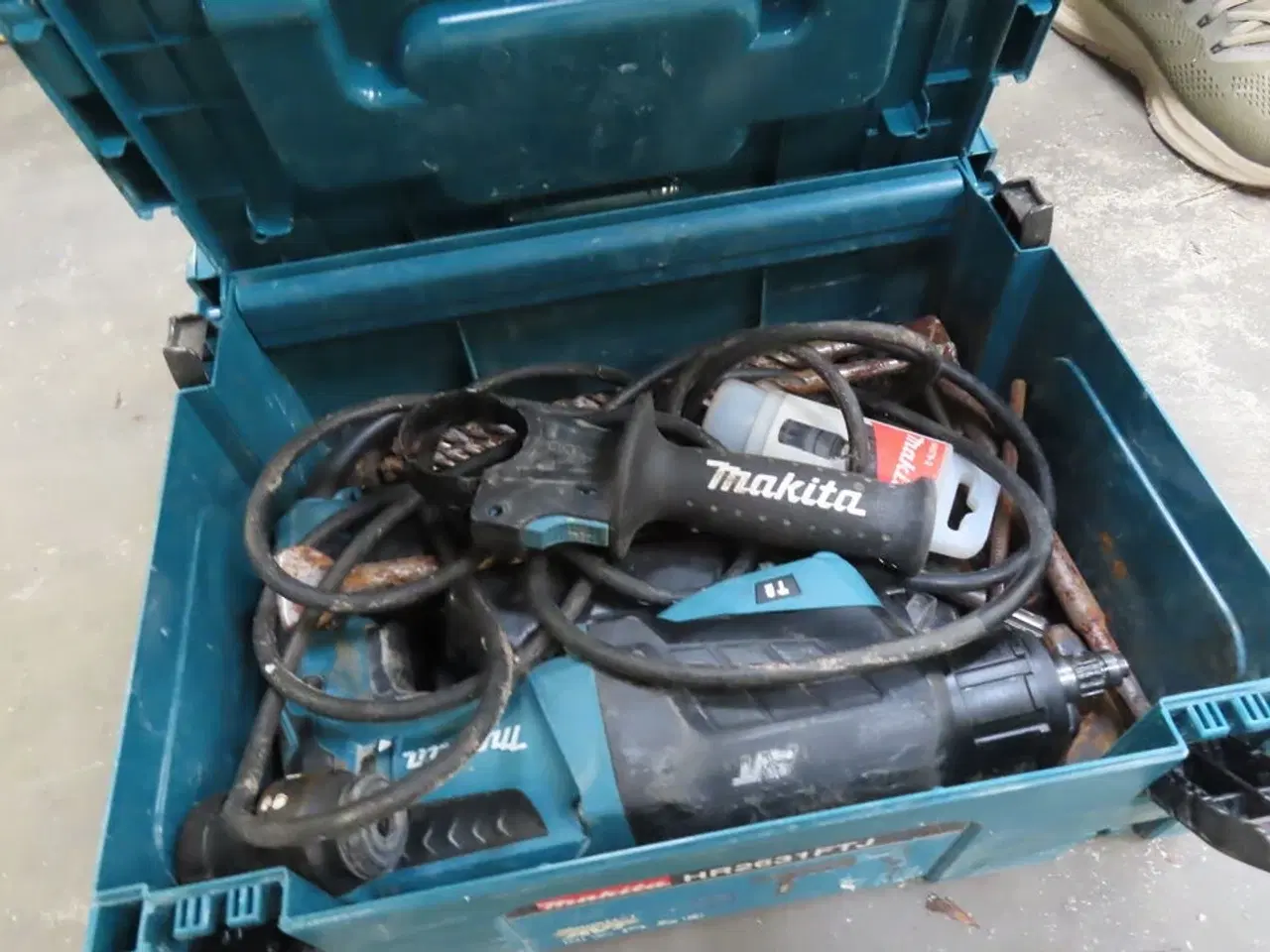 Billede 1 - Bore-/mejselhammer MAKITA HR2631FTJ