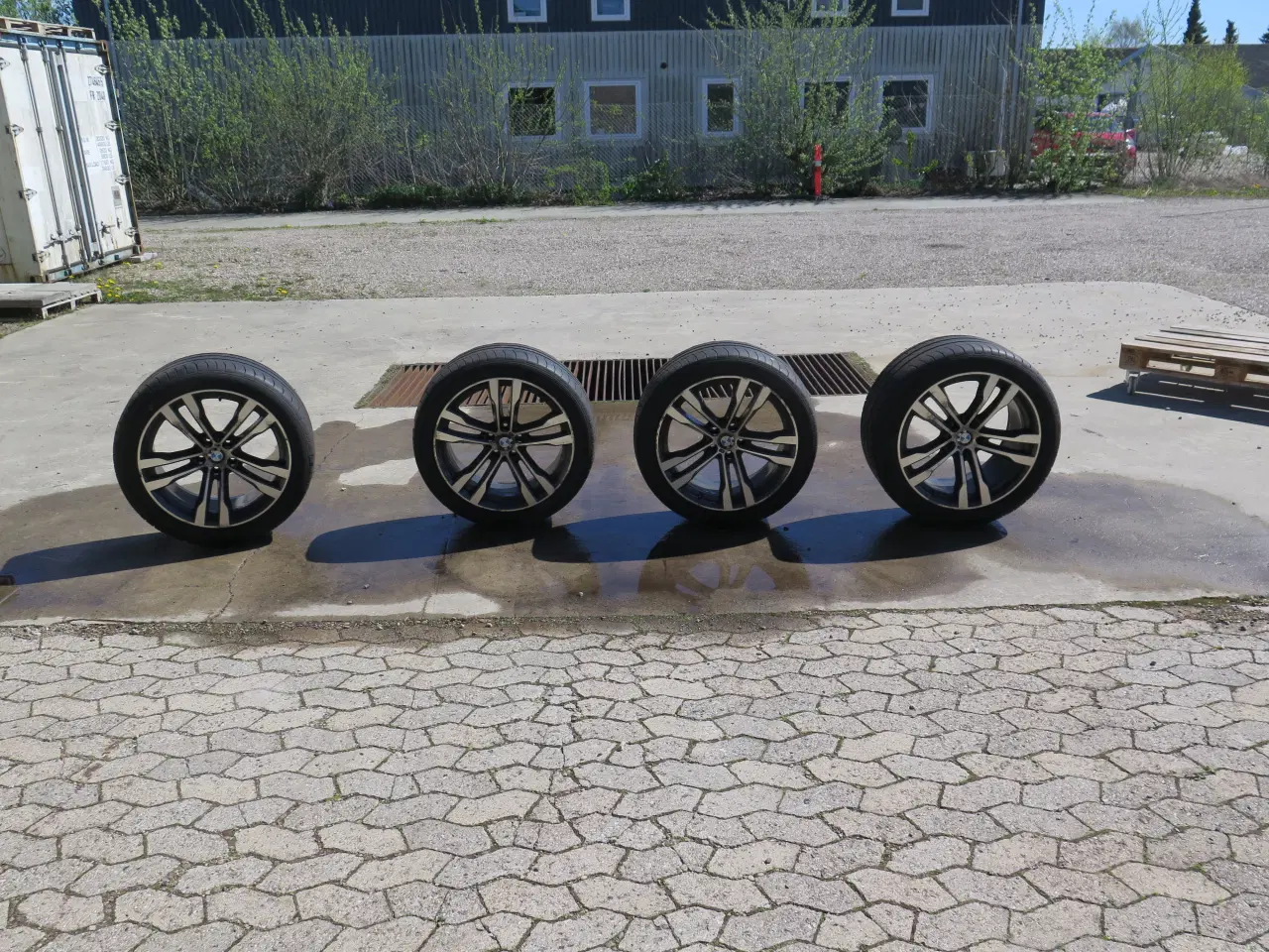 Billede 1 - BMW X5 originale brede fælge med dæk