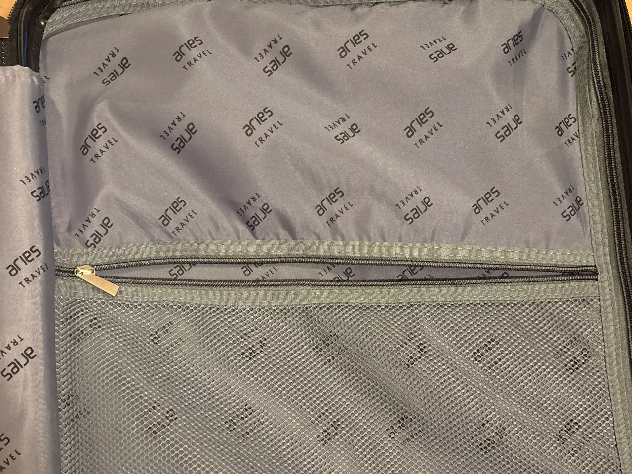 Billede 1 - Kabinekuffert på hjul