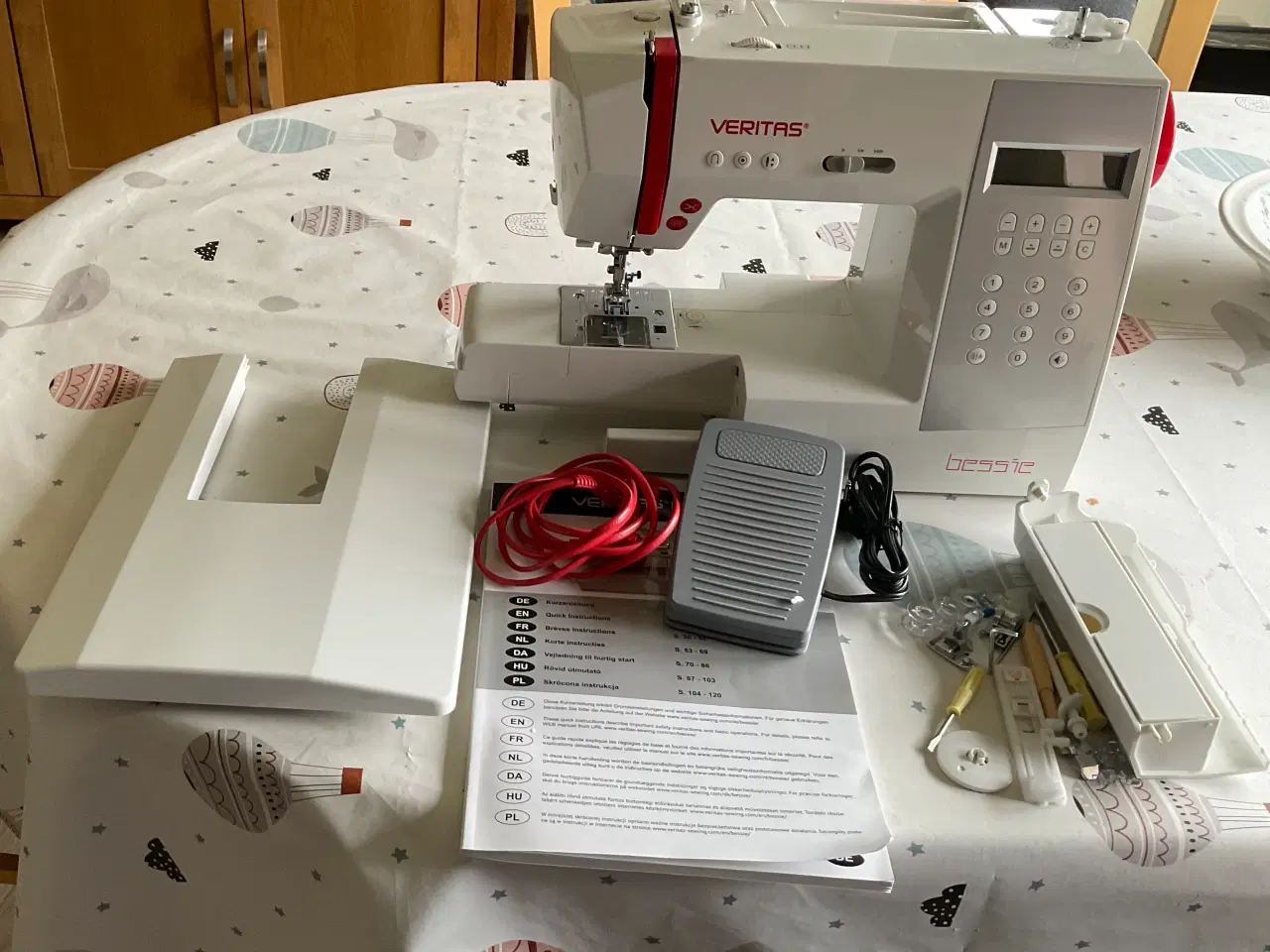 Billede 1 - Veritas Bessie elektronisk symaskine