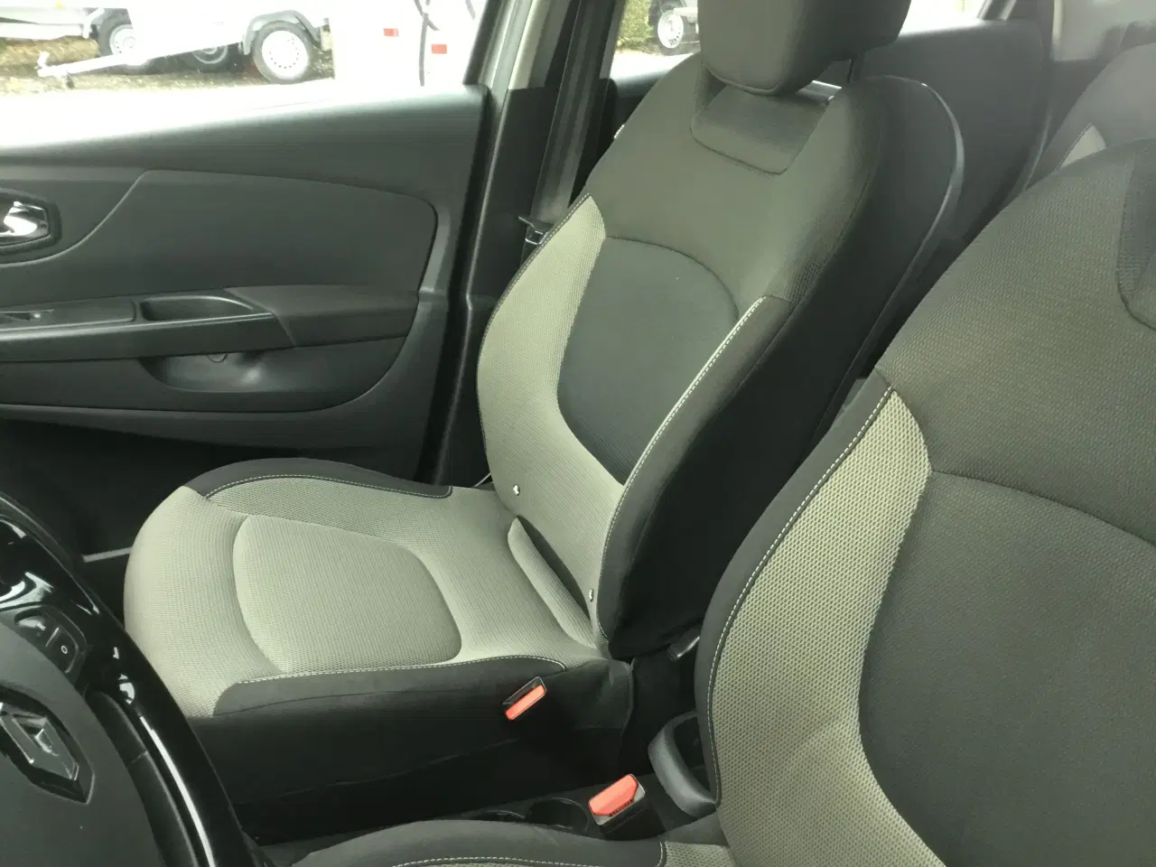 Billede 6 - Renault captur 0,9 benzin  1.ejer træk mm