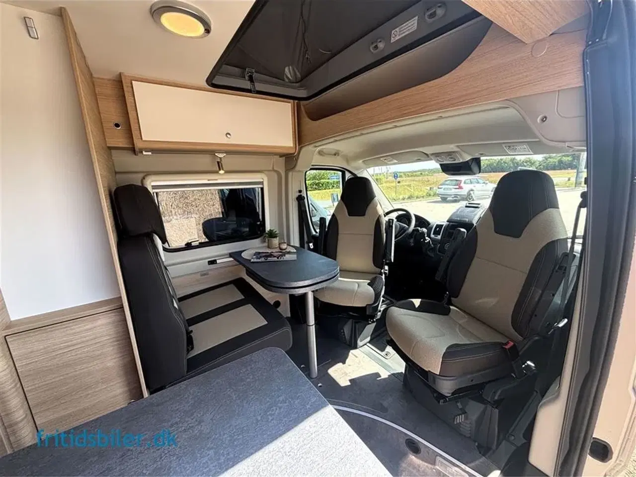 Billede 2 - 2024 - RoadCar R 600 140 Hk   Roadcar R600 Den mobile lille city camper uden at være for stor