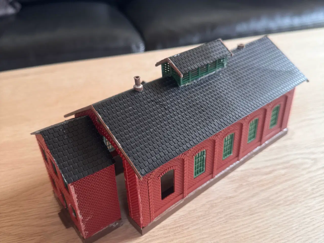 Billede 8 - Modelhuse til togbane.