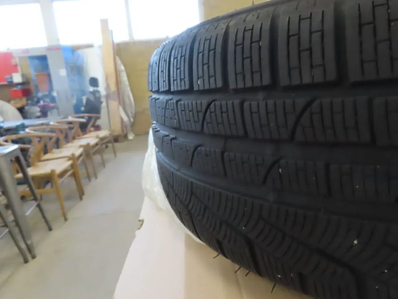 Billede 3 - BMW fælge med PIRELLI vinterdæk til BMW M5