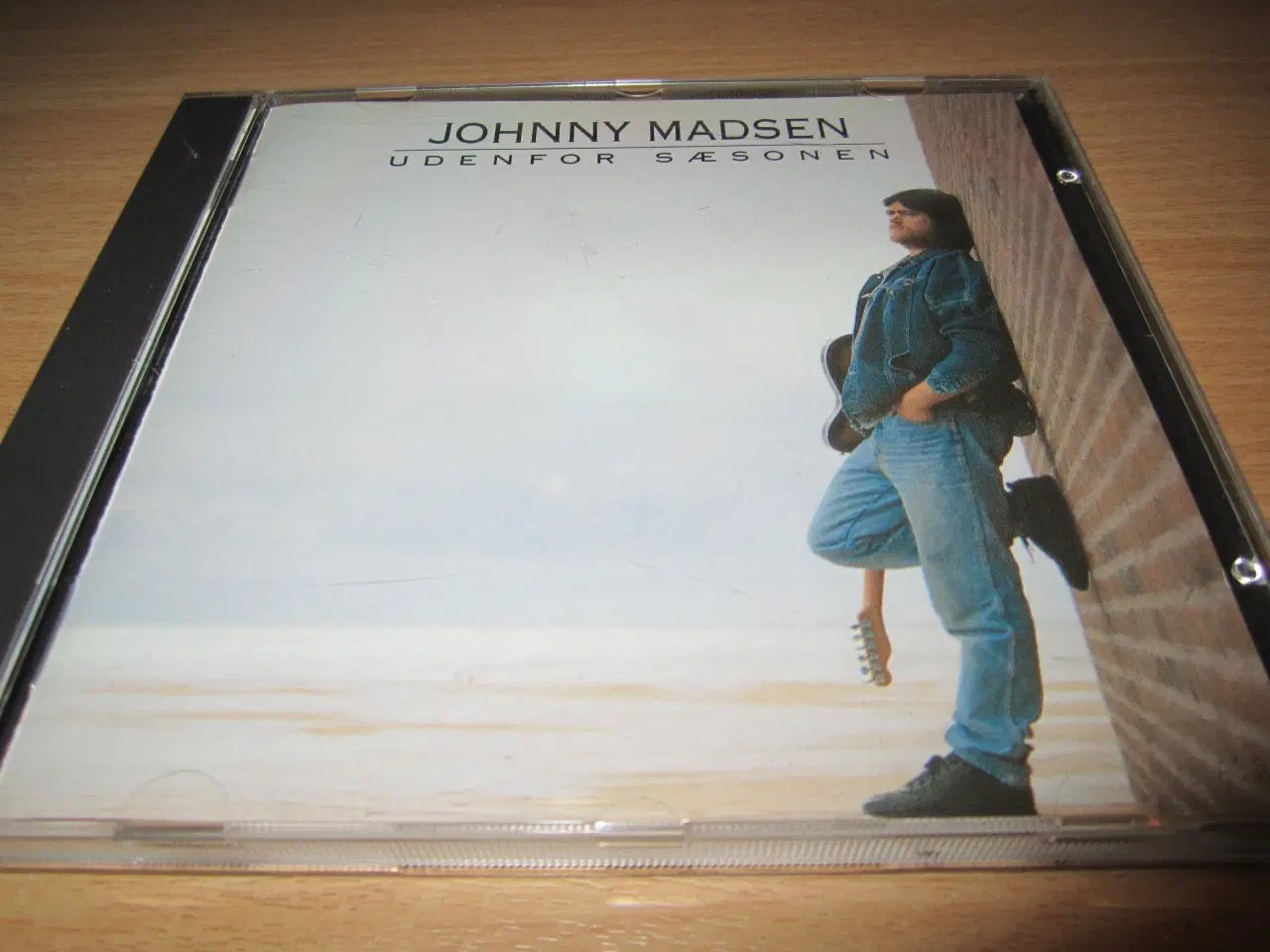 Billede 1 - JOHNNY MADSEN. Udenfor Sæsonen.