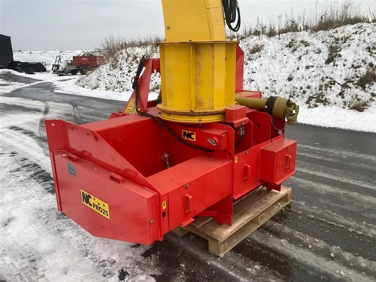 Billede 12 - NC NC PRO 25 Kan både frontmonteres og bagmonteres