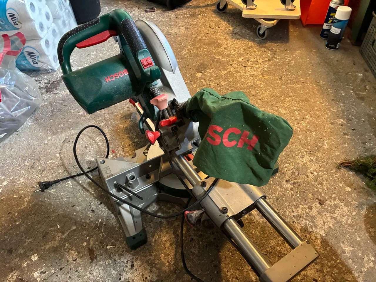 Billede 2 - Kap-/geringssav Pcm 8 S BOSCH