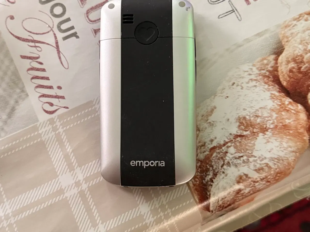 Billede 3 - Super Telefon især til Ældre Emporia Titanium,