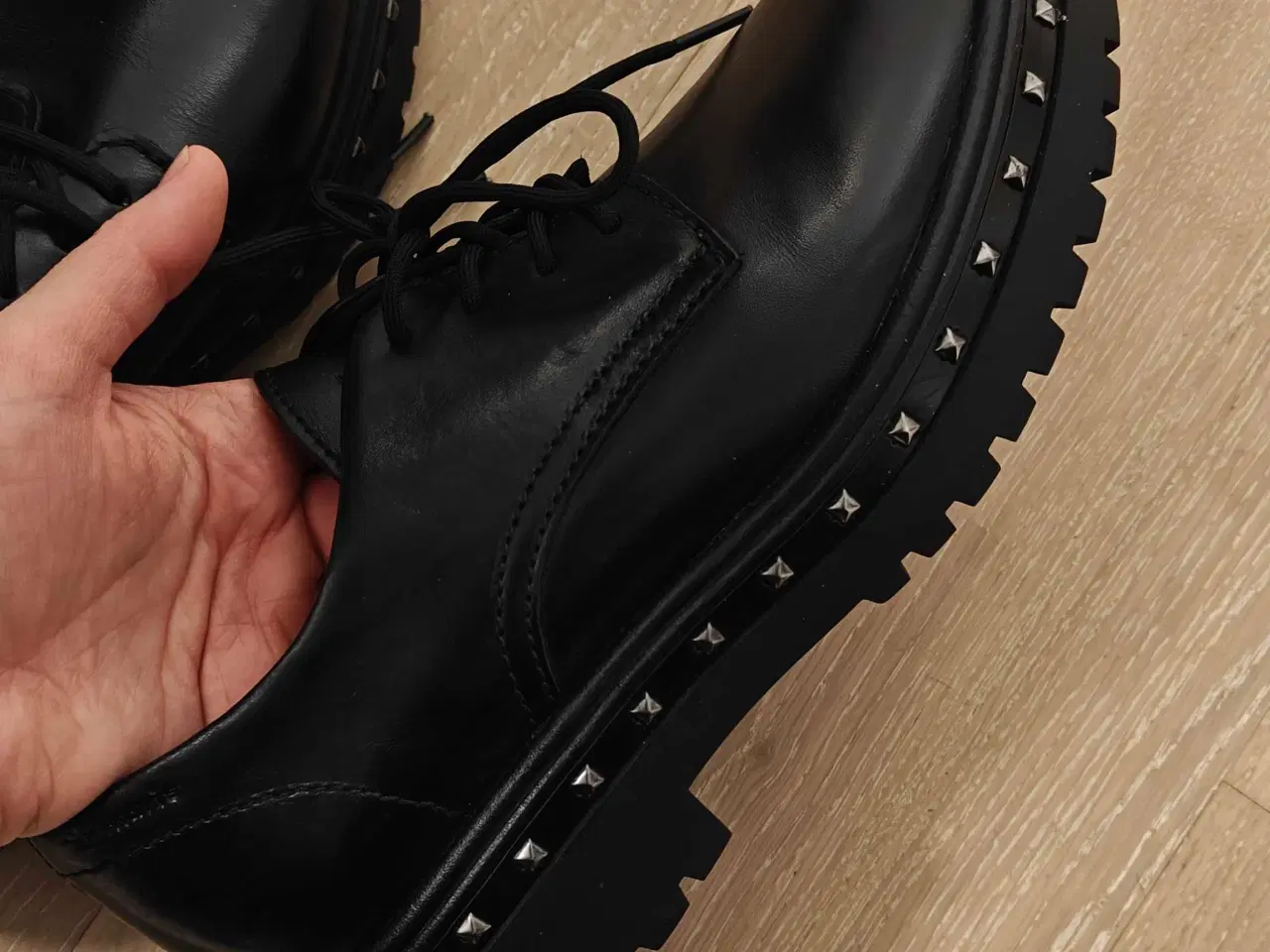 Billede 3 - Sporty snøresko