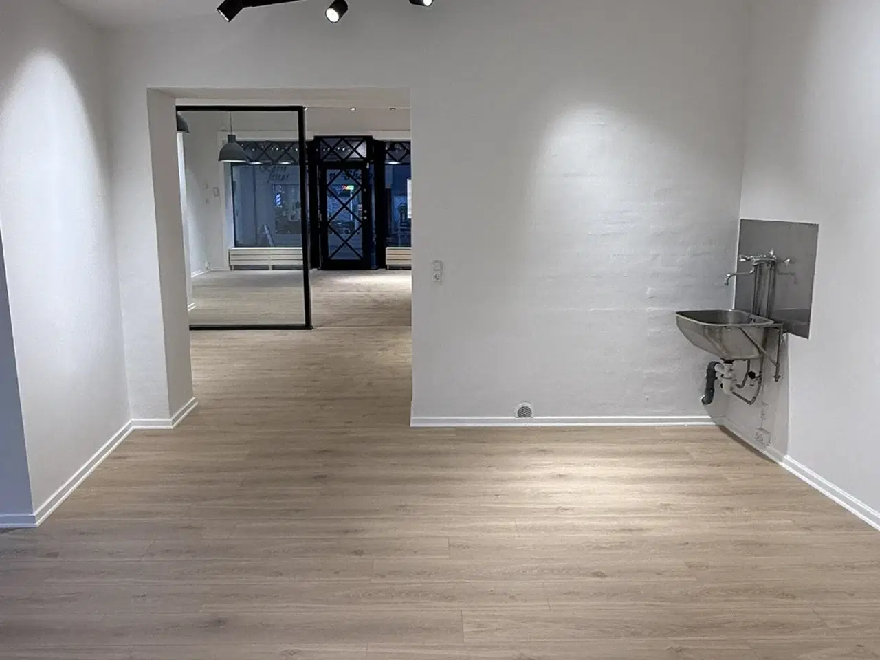 Billede 9 - Total-istandsat butikslejemål i hjertet af Slagelse bymidte.