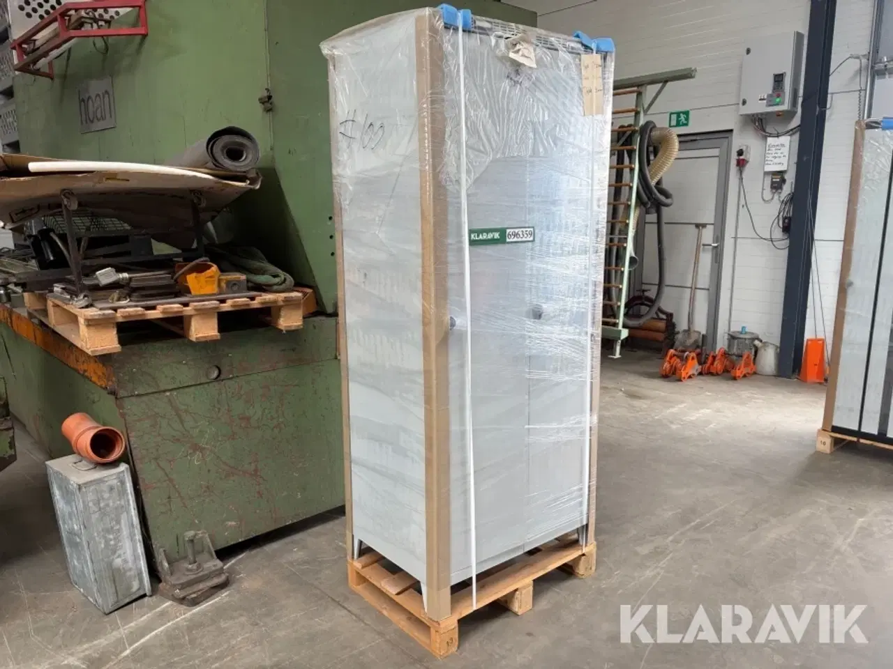 Billede 3 - Værkstedsskabe