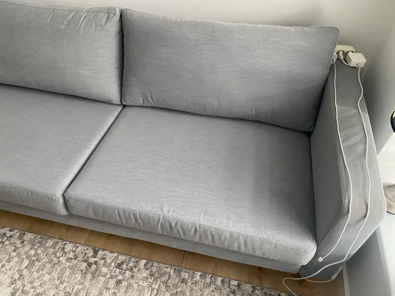 Billede 4 - Superlækker og behagelig stofsofa