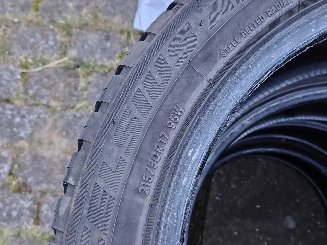 Billede 6 - Helårsdæk 215/50-17