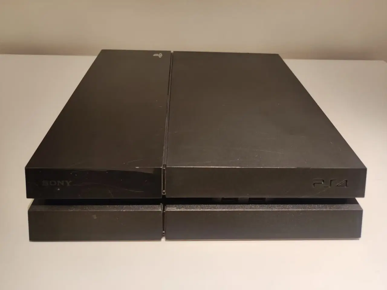 Billede 1 - Playstation 4. Renset, ny kølepasta/pad. 6.72 FW