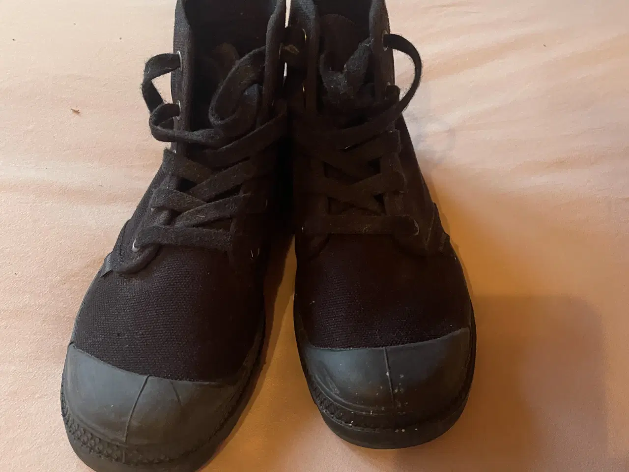 Billede 4 - Palladium støvlerne 3 par sort hvid og lyse