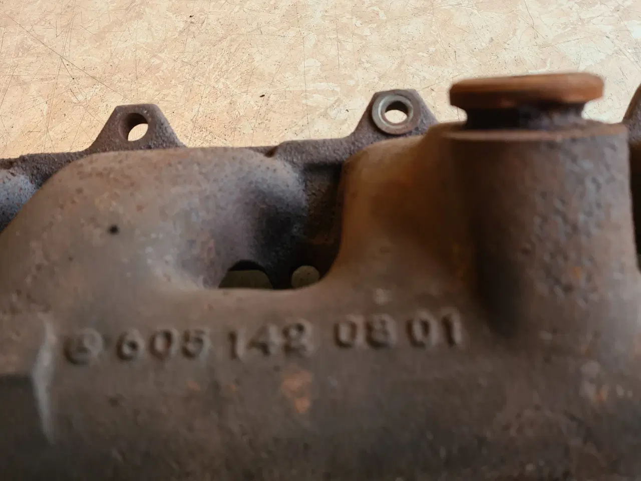 Billede 2 - Brugt Manifold  Mercedes  124  2,5 D