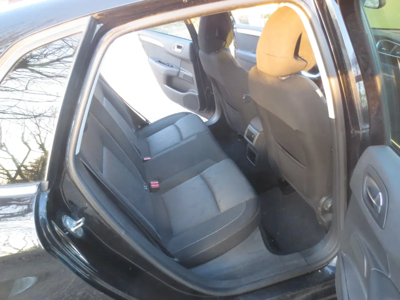 Billede 11 - Citroen C 4 1.6 HDi År 2012. Nysynet.