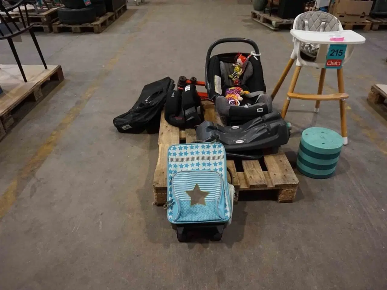 Billede 1 - Diverse børneudstyr (MOMSFRI)
