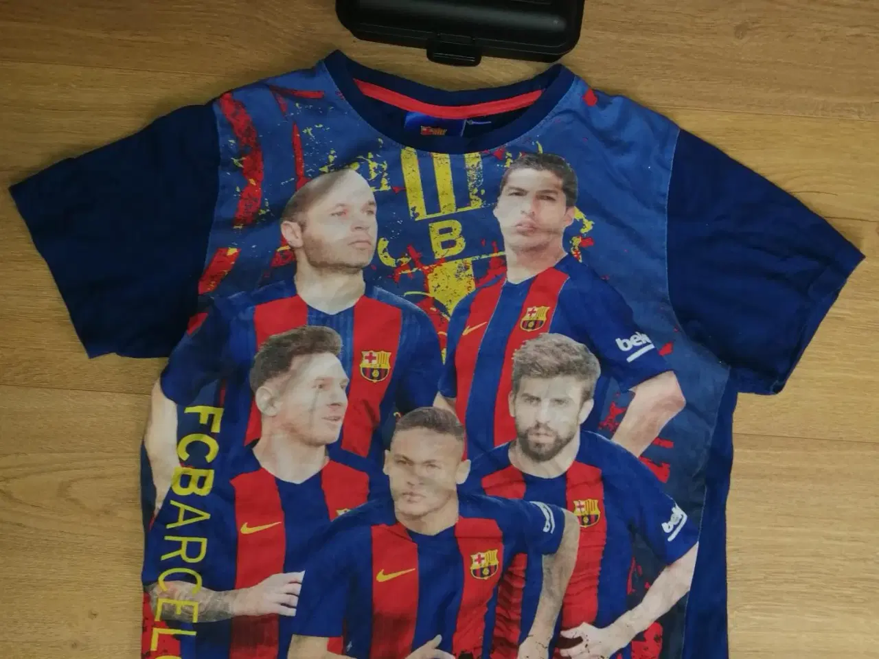 Billede 1 - FC BARCELONA, MESSI, NEYMAR OG MADKASSE, 10-12 ÅR
