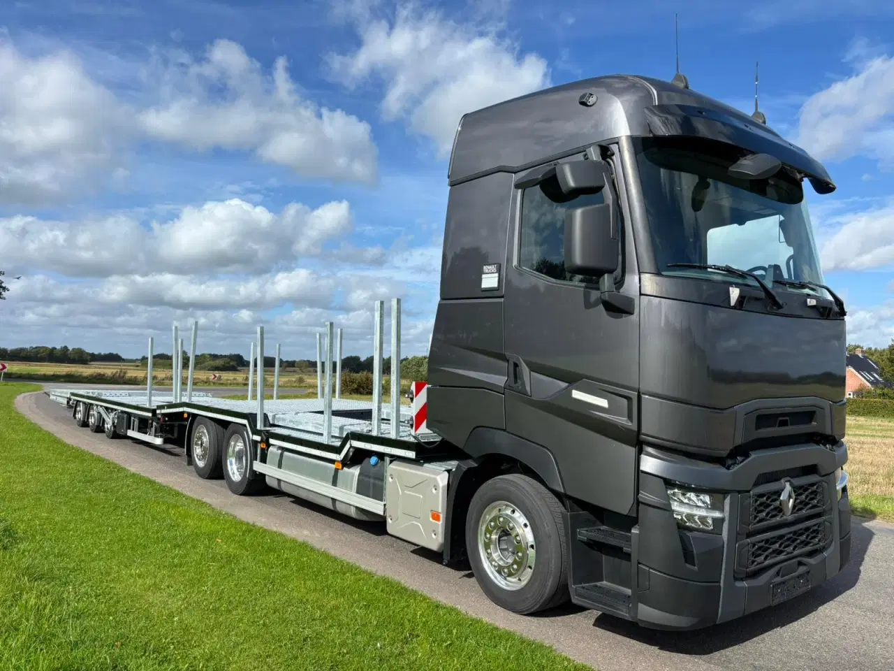 Billede 1 - Renault Trucks T520 6x2 -Autotransporter med kærre
