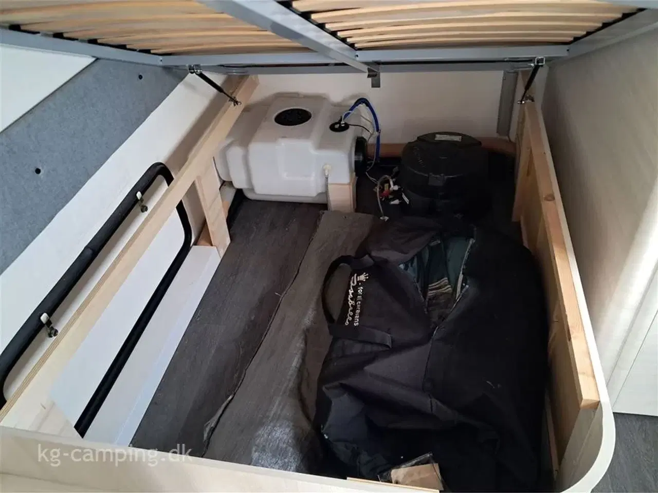 Billede 6 - 2021 - Caravelair Artica 520 V21 Vintervogn fra Caravelair med Aircon og 12V Batteripakke. Kan nedvejes til 1400 kg.