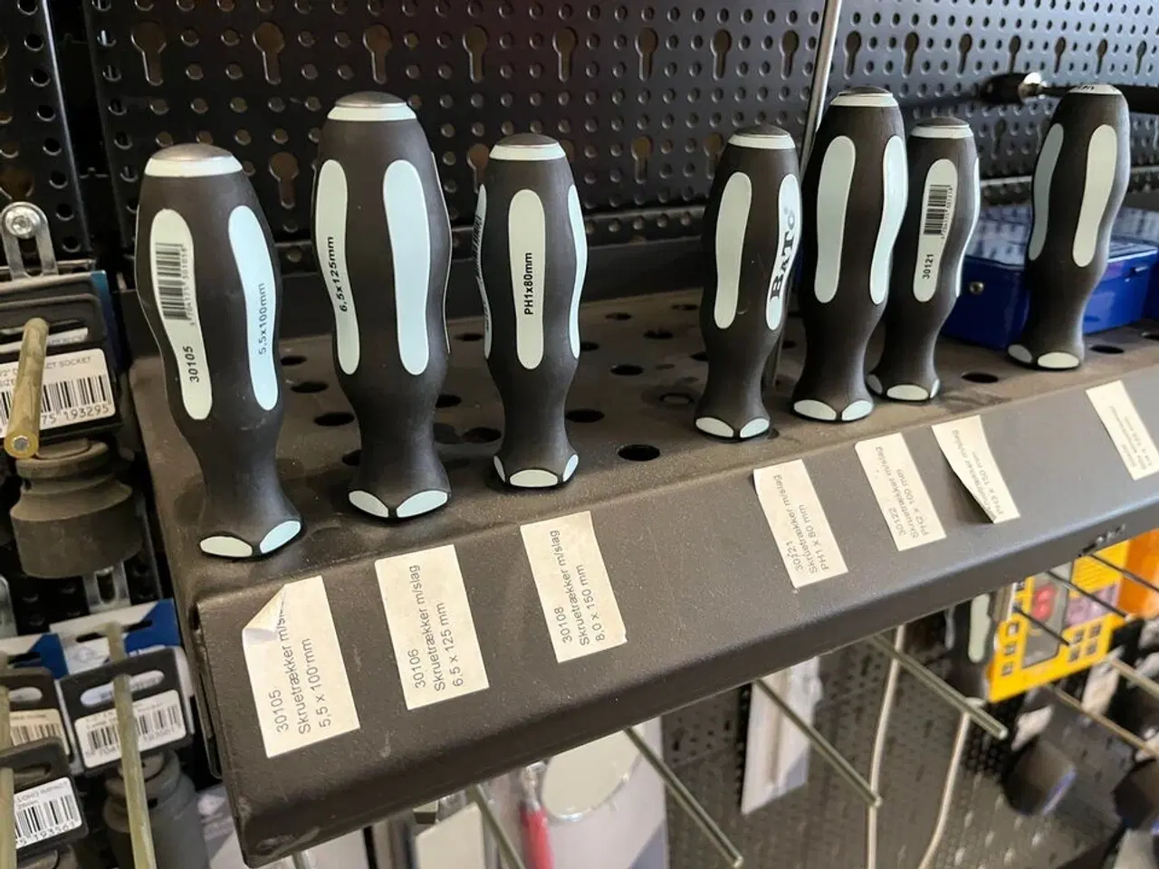 Billede 5 - Skruetrækkere og værktøj