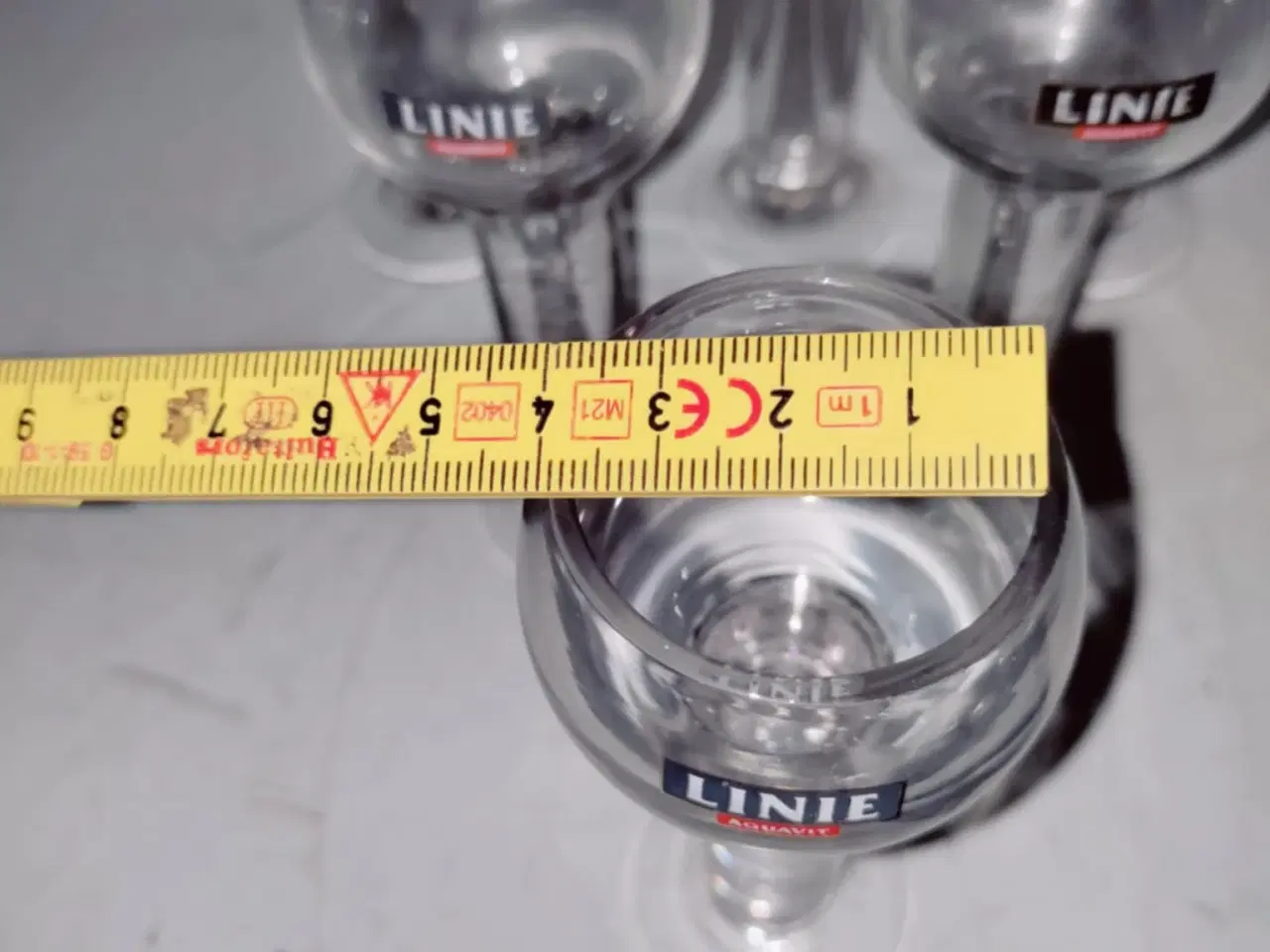 Billede 7 - 12 fine linie aquavit glas måske til sømanden