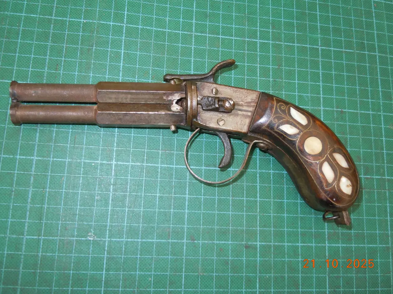 Billede 2 - Pistol, forlader, med 2 vendbare løb.