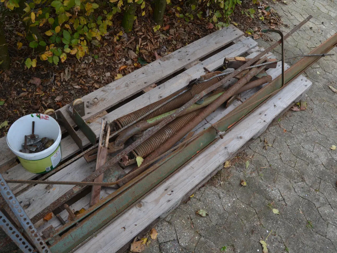 Billede 9 - Vippeporte 2 sæt beslag