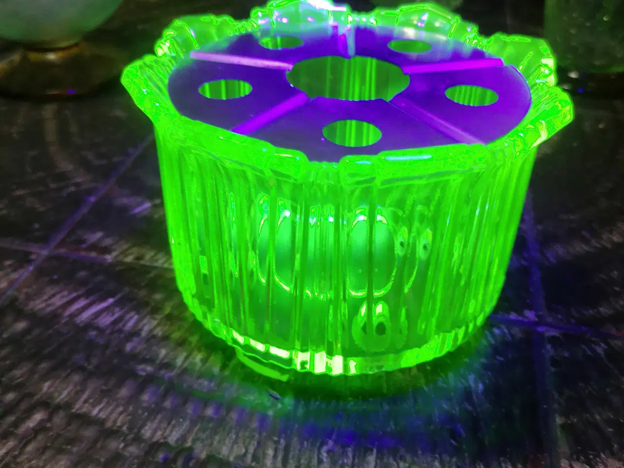 Billede 6 - Fyrfad Tevarmer Uran Holmegaard