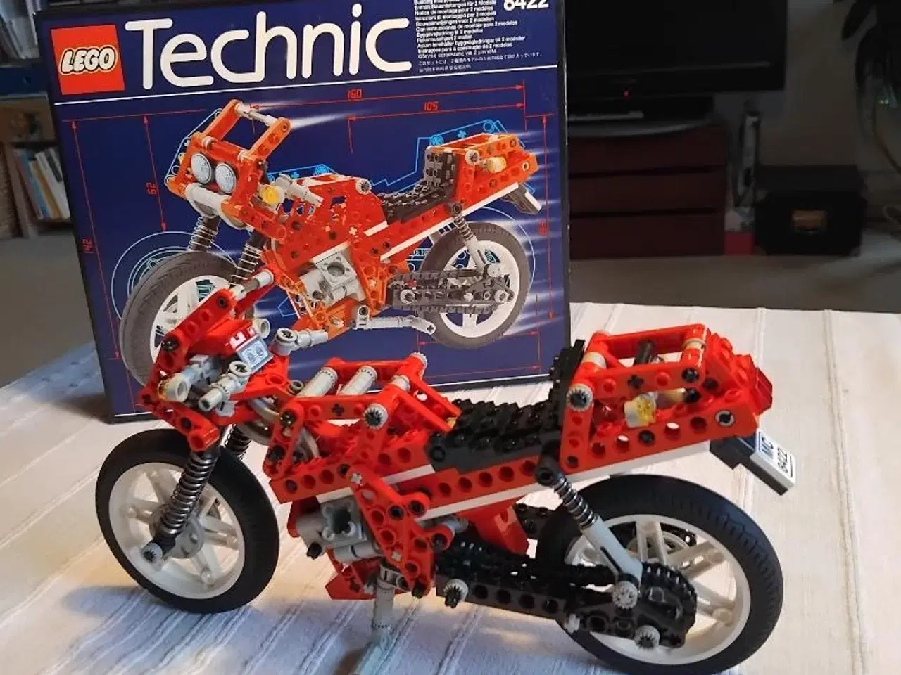 Billede 1 - Lego Technic 8422 motorcykel