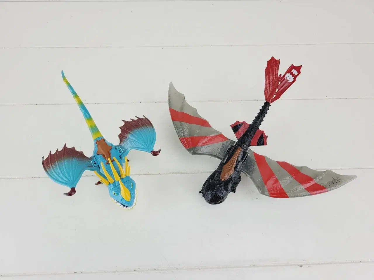 Billede 1 - 2 stk HOW TO TRAIN YOUR DRAGON Action Figure