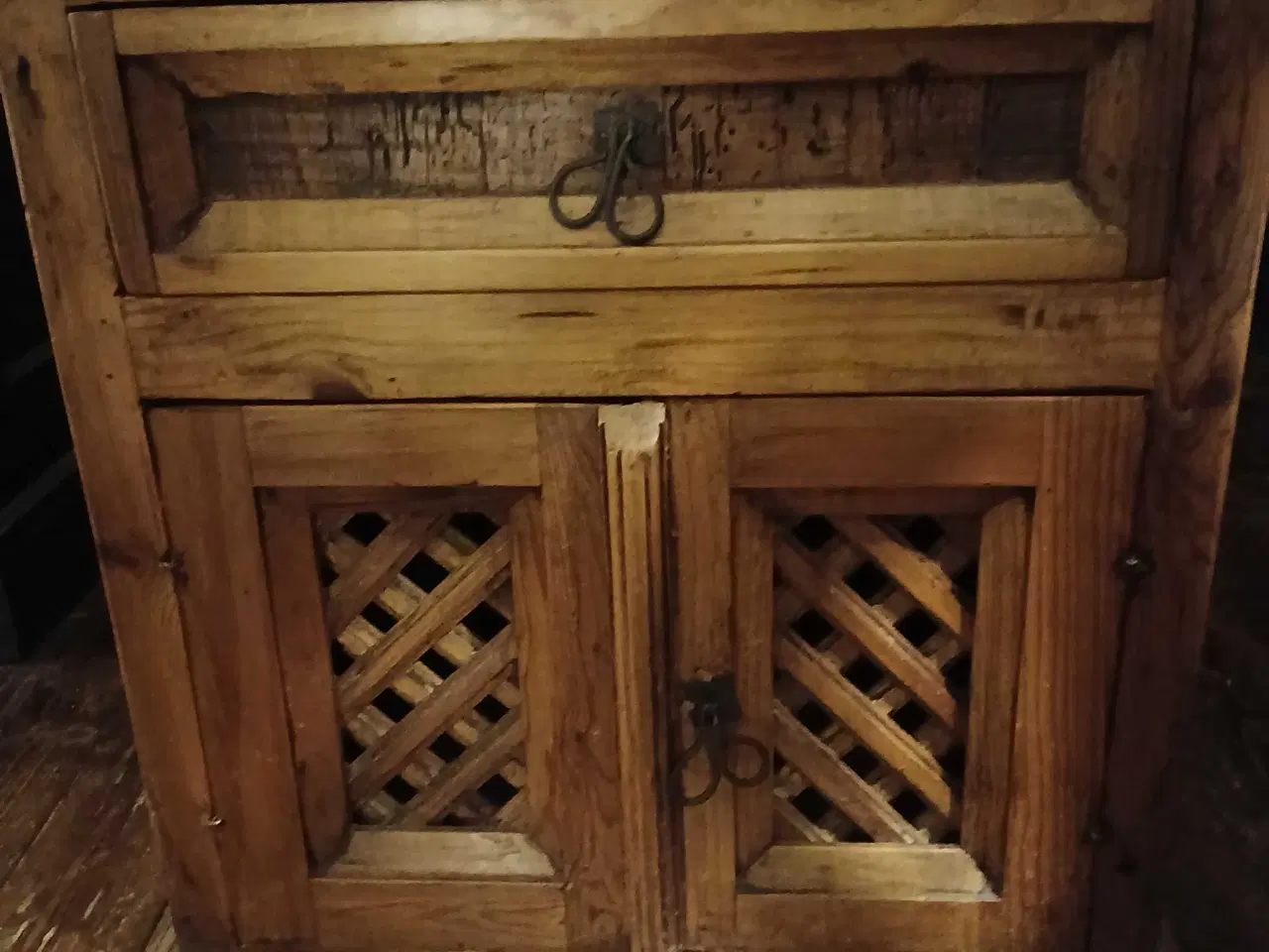 Billede 2 - Kommode bali. Bud modtages