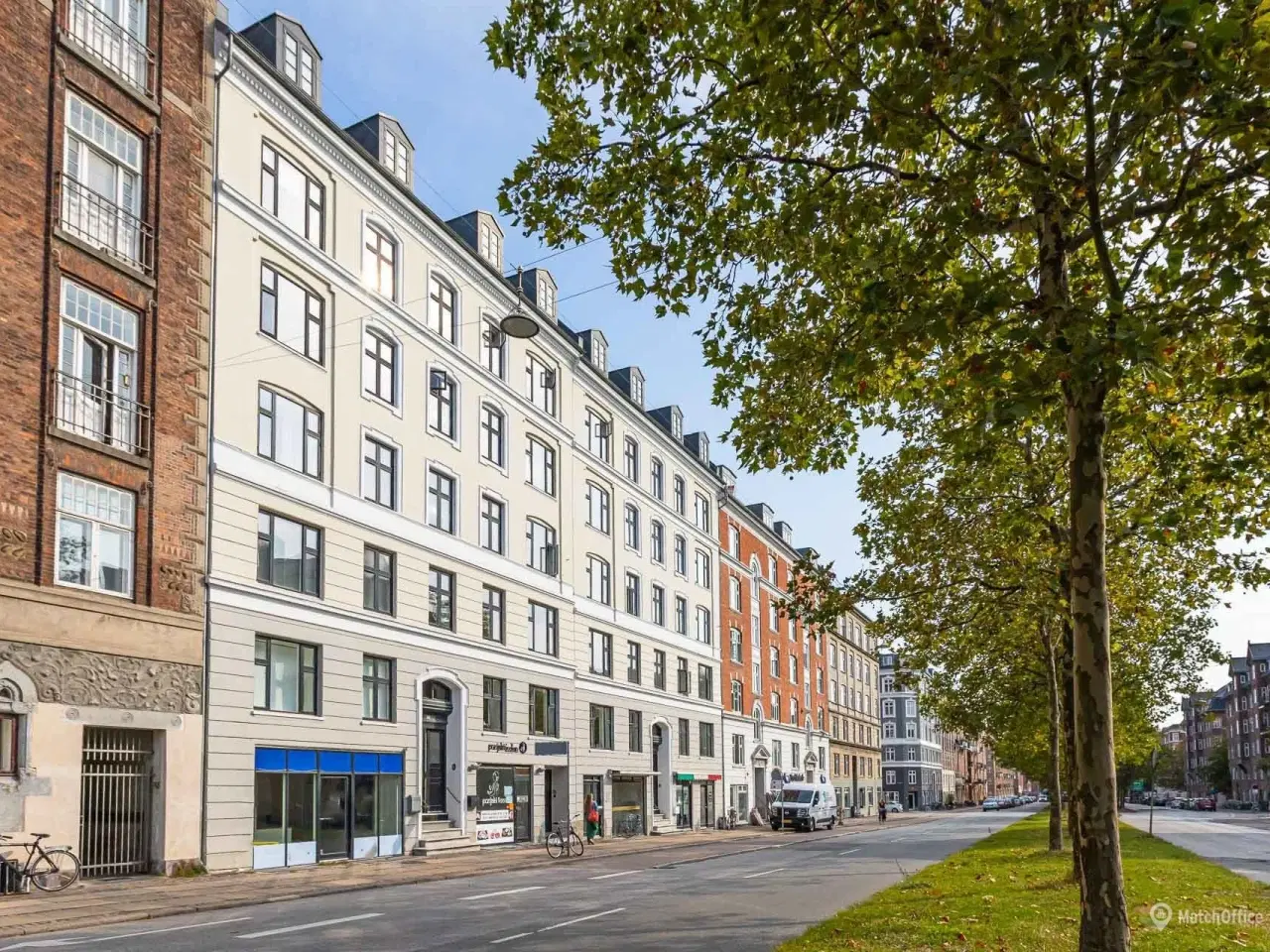 Billede 2 - Butik på 66 m² med stort vinduesparti mod gaden - 3 måneders lejefrihed ved indflytning