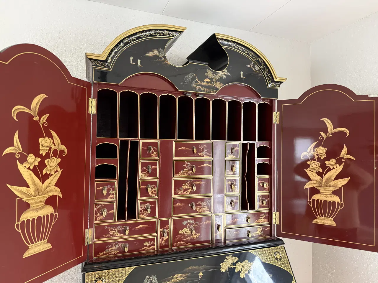 Billede 4 - Kinesisk eksportchatol med sekretær sort lak