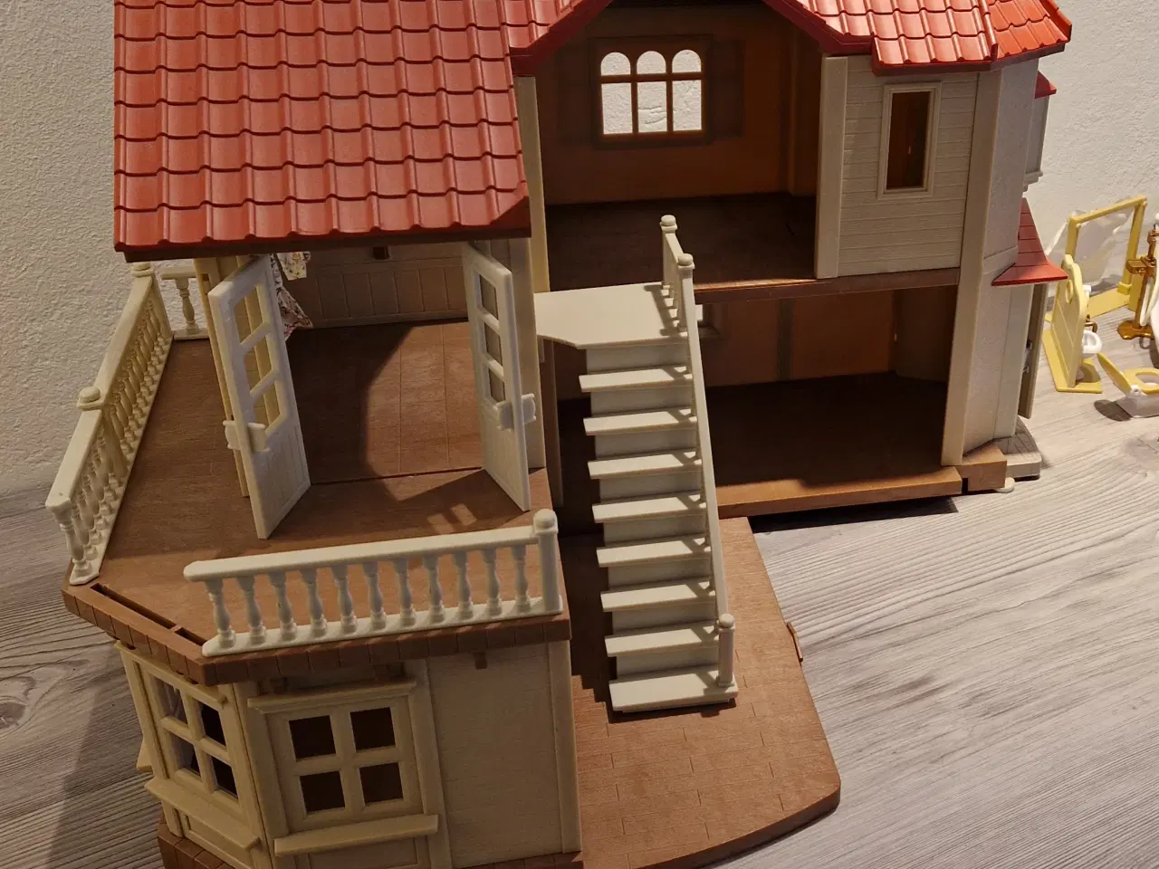 Billede 1 - Sylvanian families: Hus + masser af tilbehør