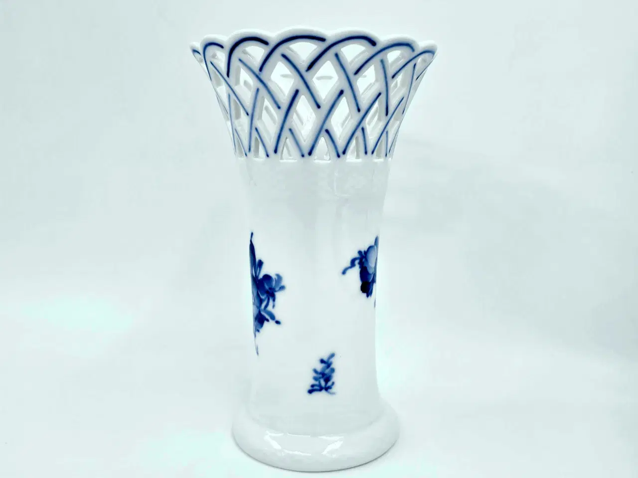 Billede 10 - Royal Copenhagen Blå Blomst Vase med blondekant 