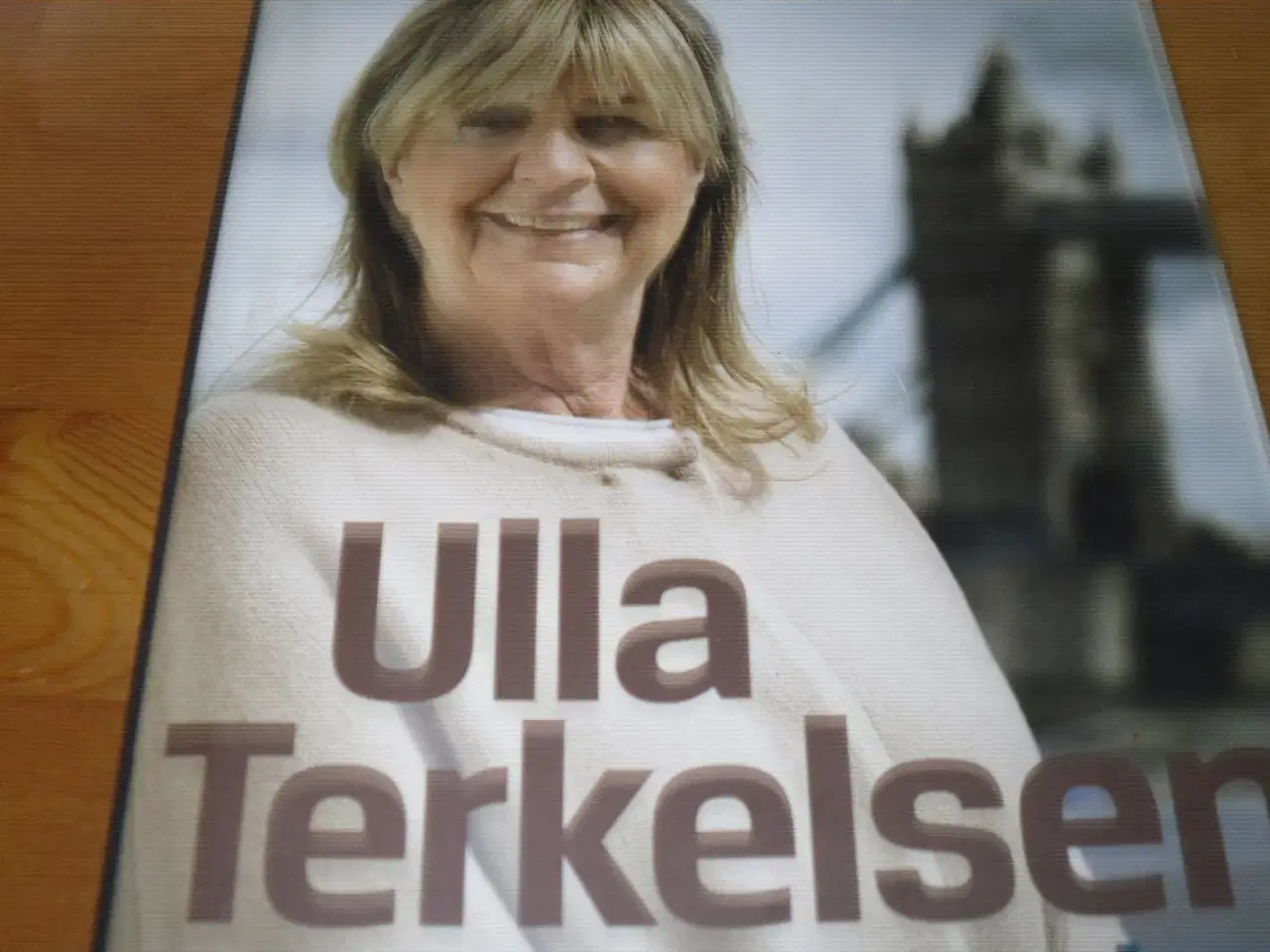 Billede 1 - ULLA TERKELSEN. Vi kan sove i flyve....