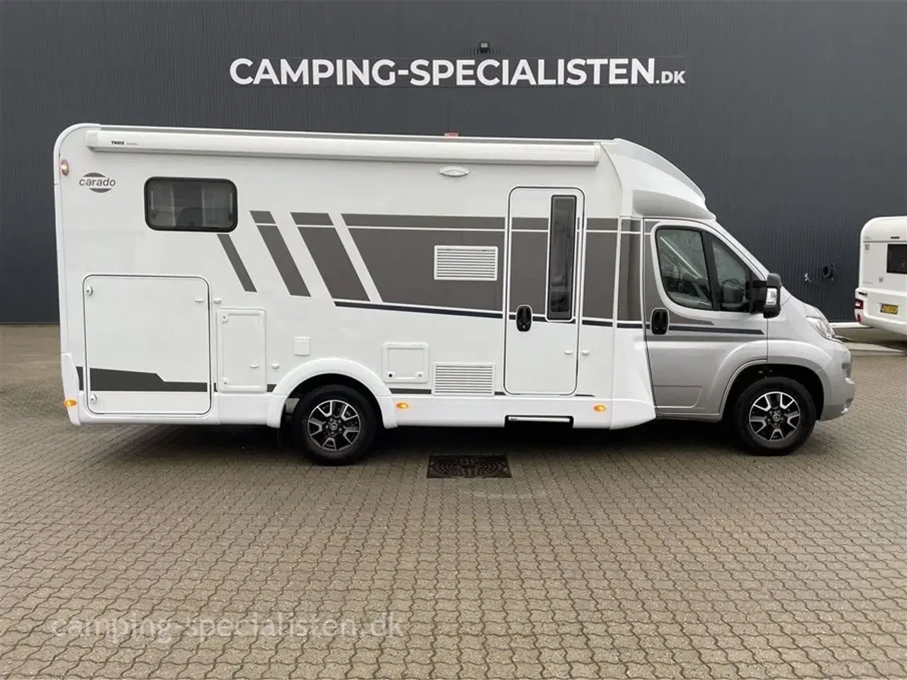 Billede 1 - 2024 - Carado T 338 PRO+   Carado T338 Pro Plus 2024 - Se den nu hos Camping-Specialisten.dk -