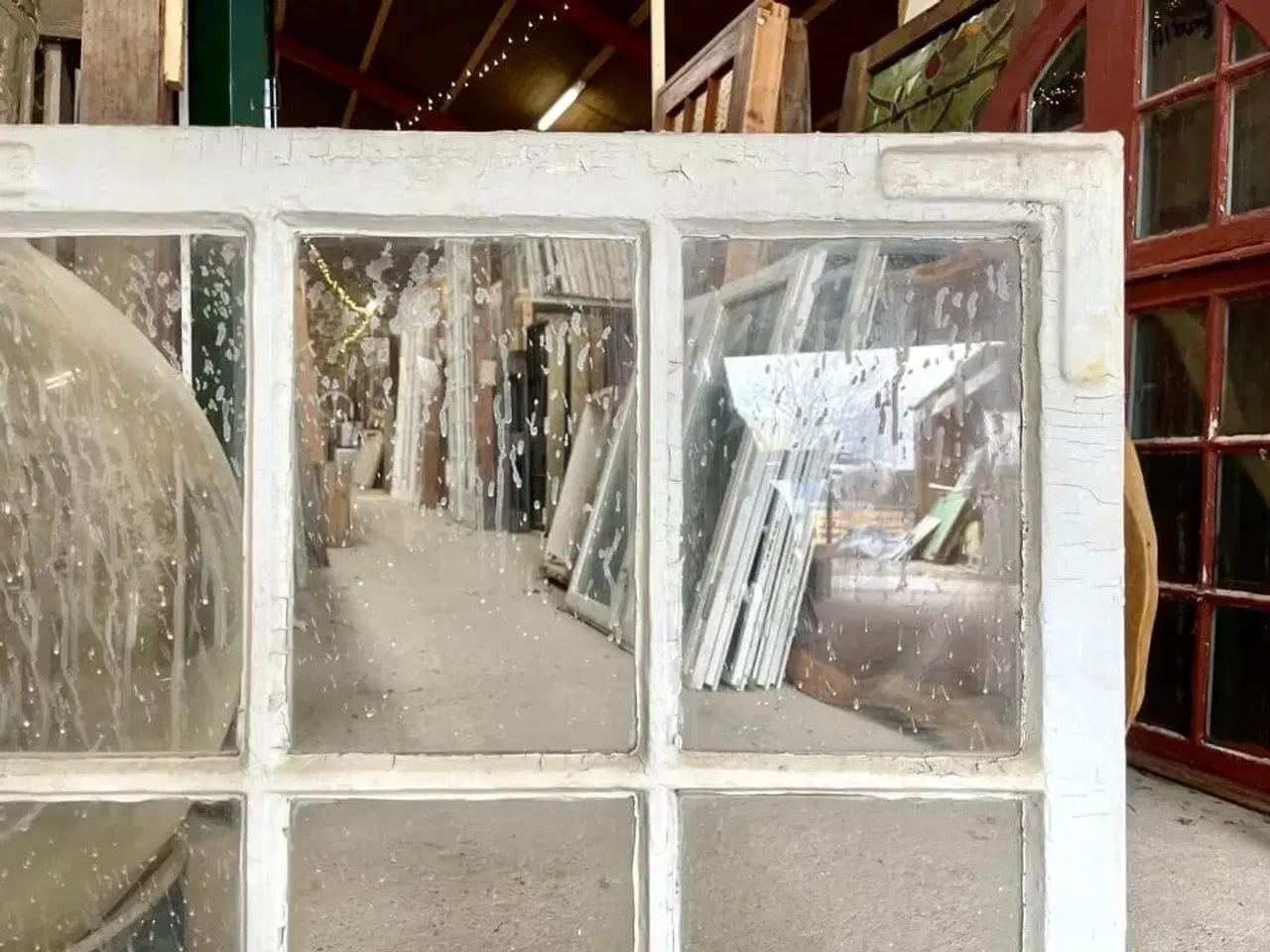 Billede 3 - 6-ruders vinduesramme fra ambassade