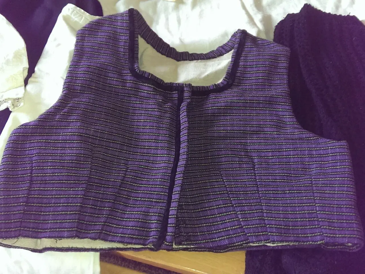 Billede 6 - Lyø ung pige dragt