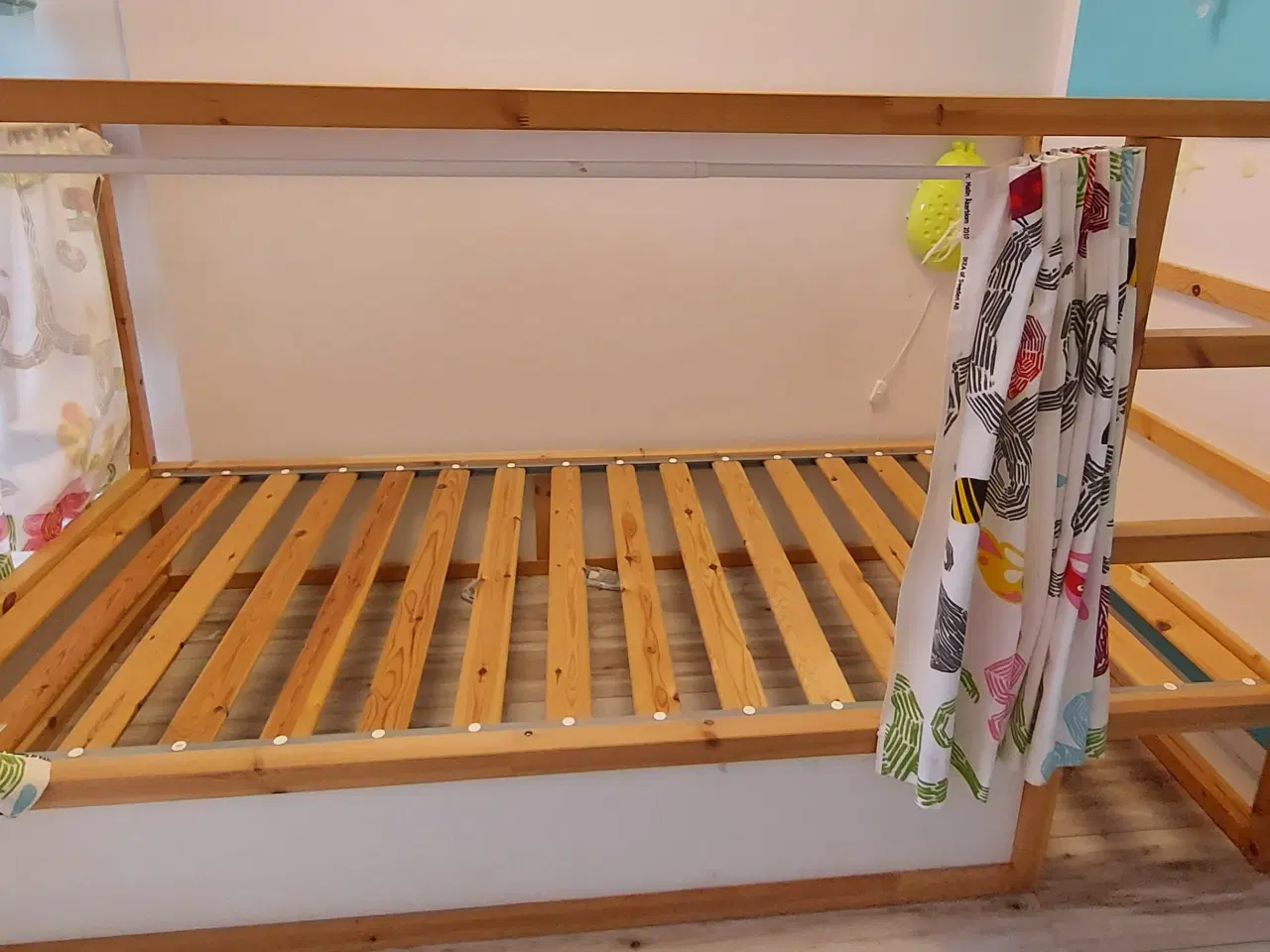 Billede 1 - IKEA seng til børn