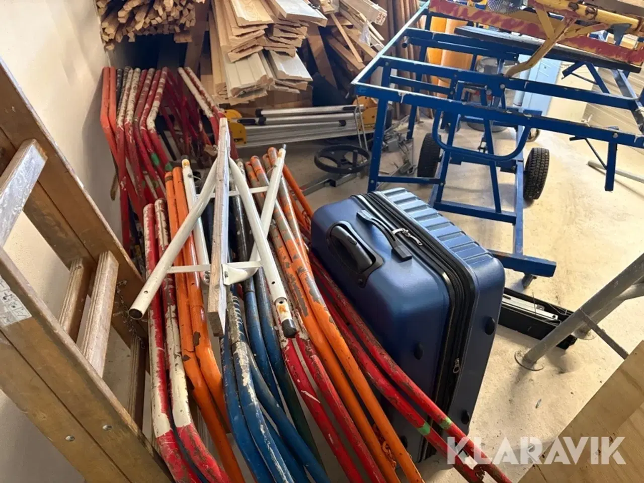Billede 3 - Lot med materialer og udstyr fra tømrer